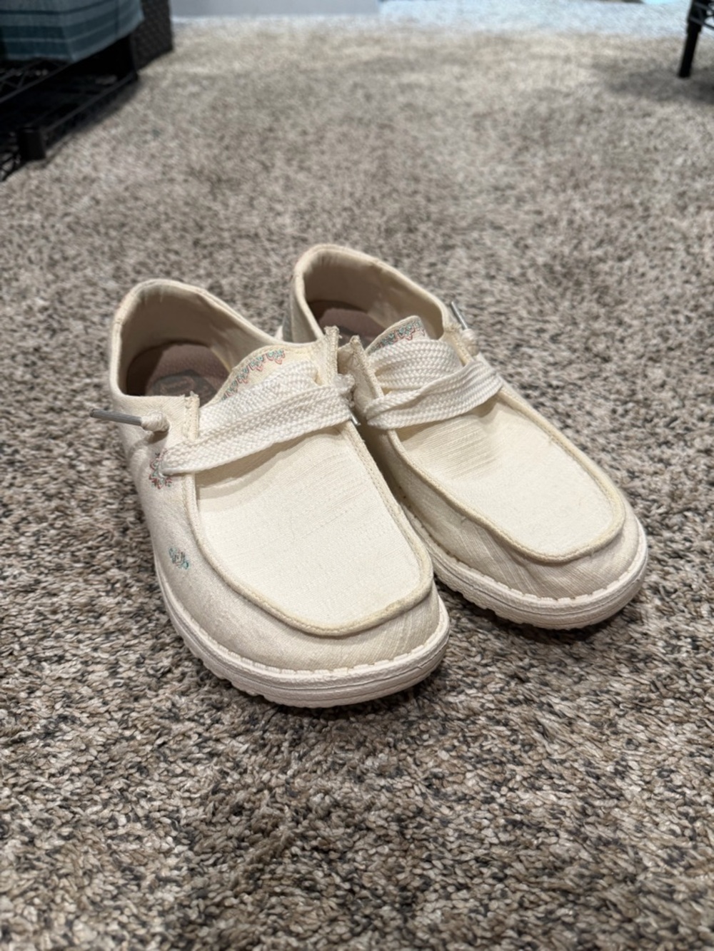 White Hey Dudes Size 8 women’s